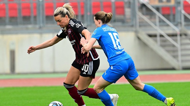 Medina Desic (1. FC Nürnberg) und Lena Ostermeier (SGS Essen)