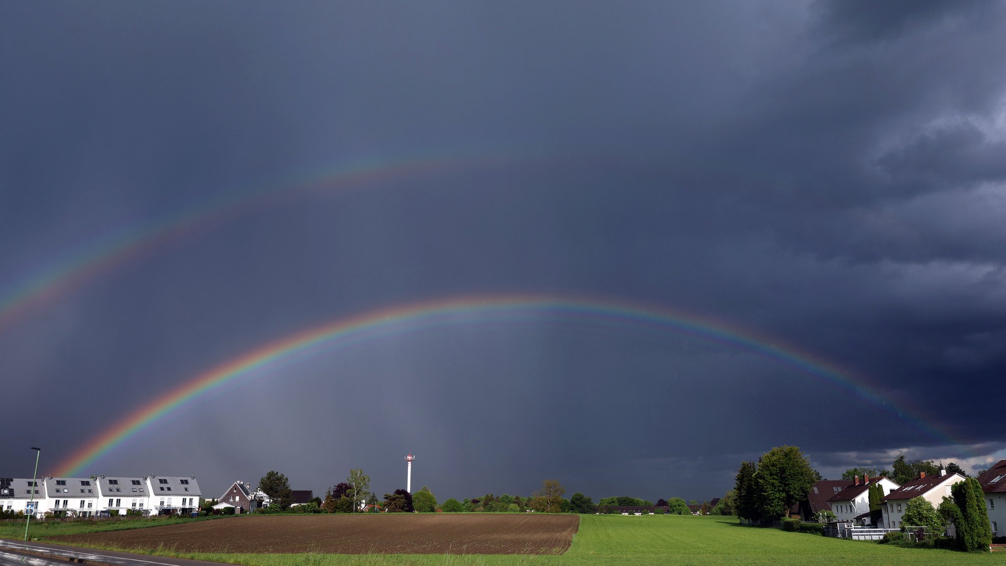 Wetter am langen Wochenende: Unbeständig und kühl mit Dauerregen