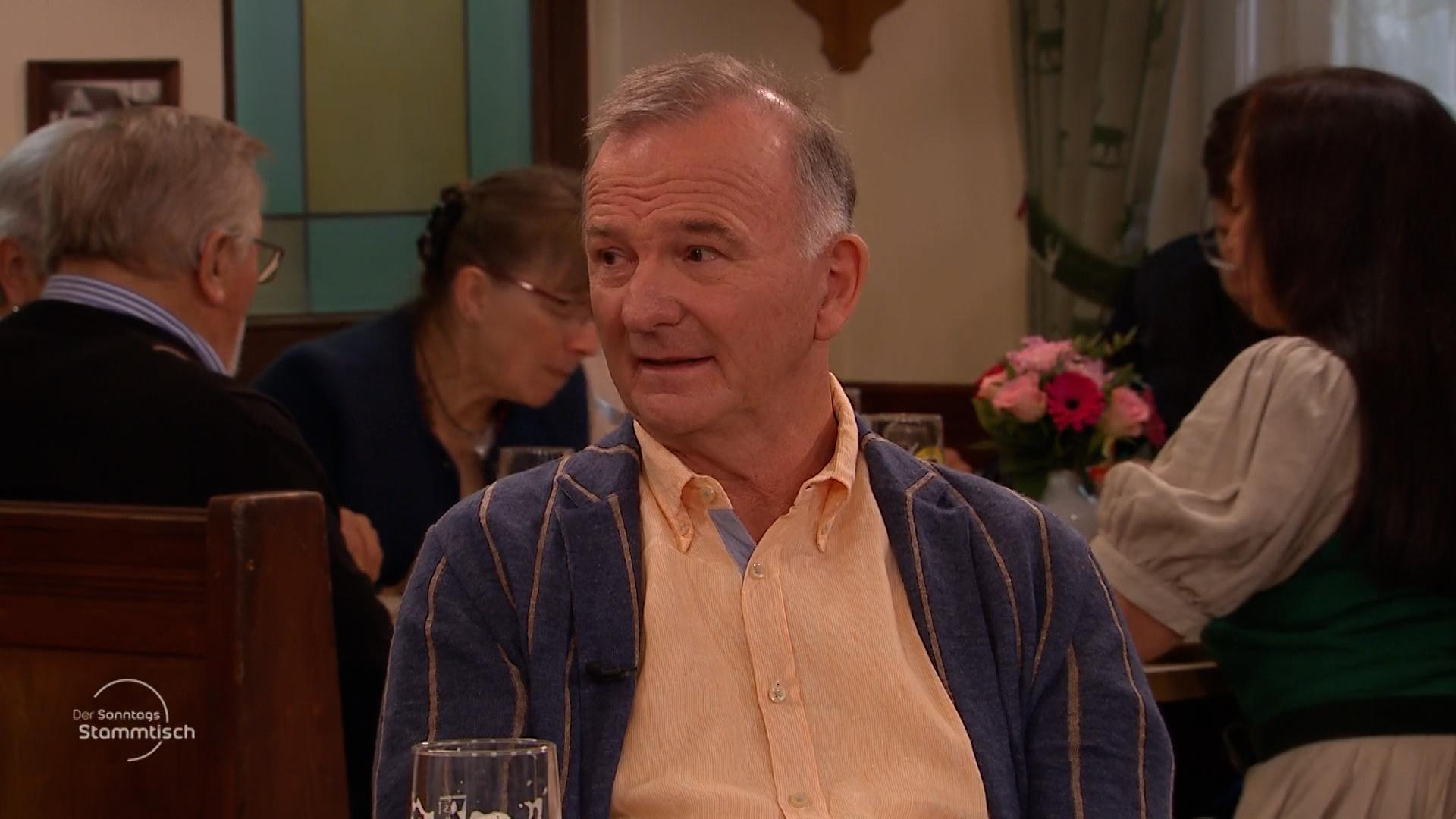 Michael Lerchenberg am Sonntags-Stammtisch