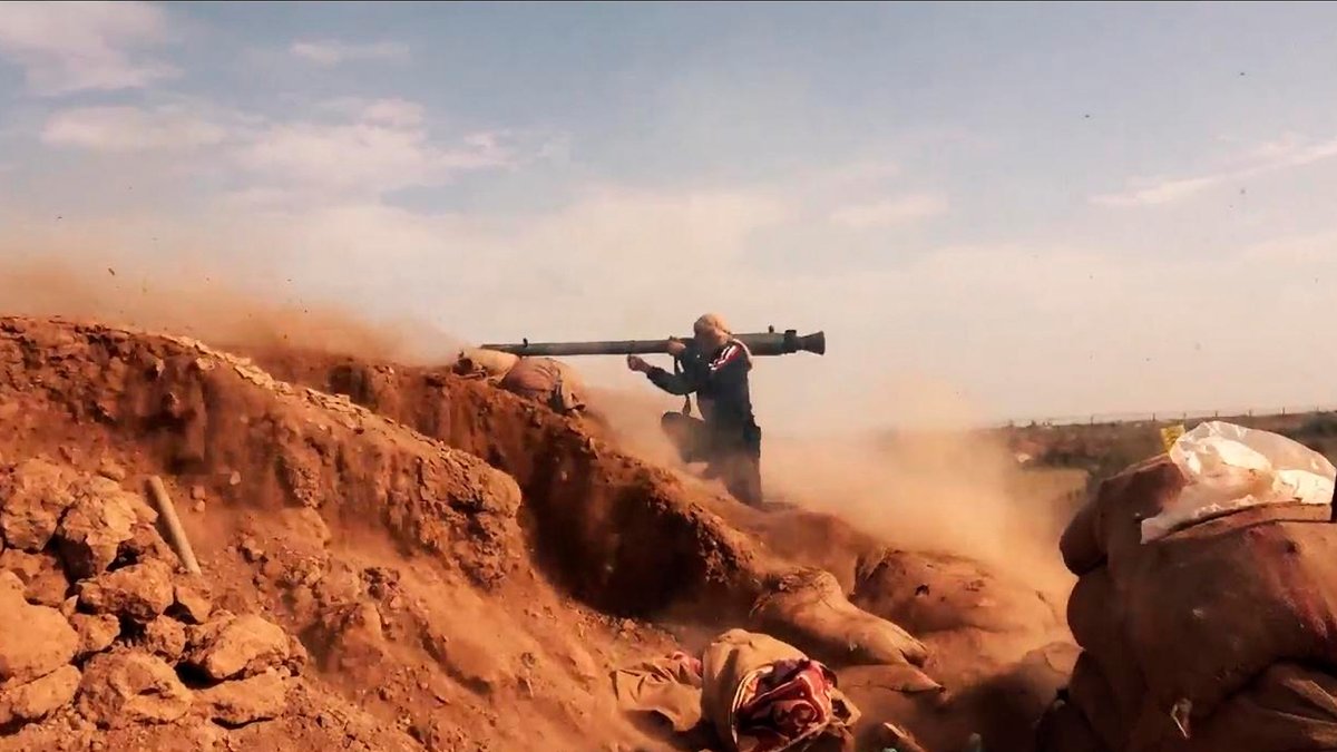 Bewaffneter Kämpfer, aus einem IS-Video