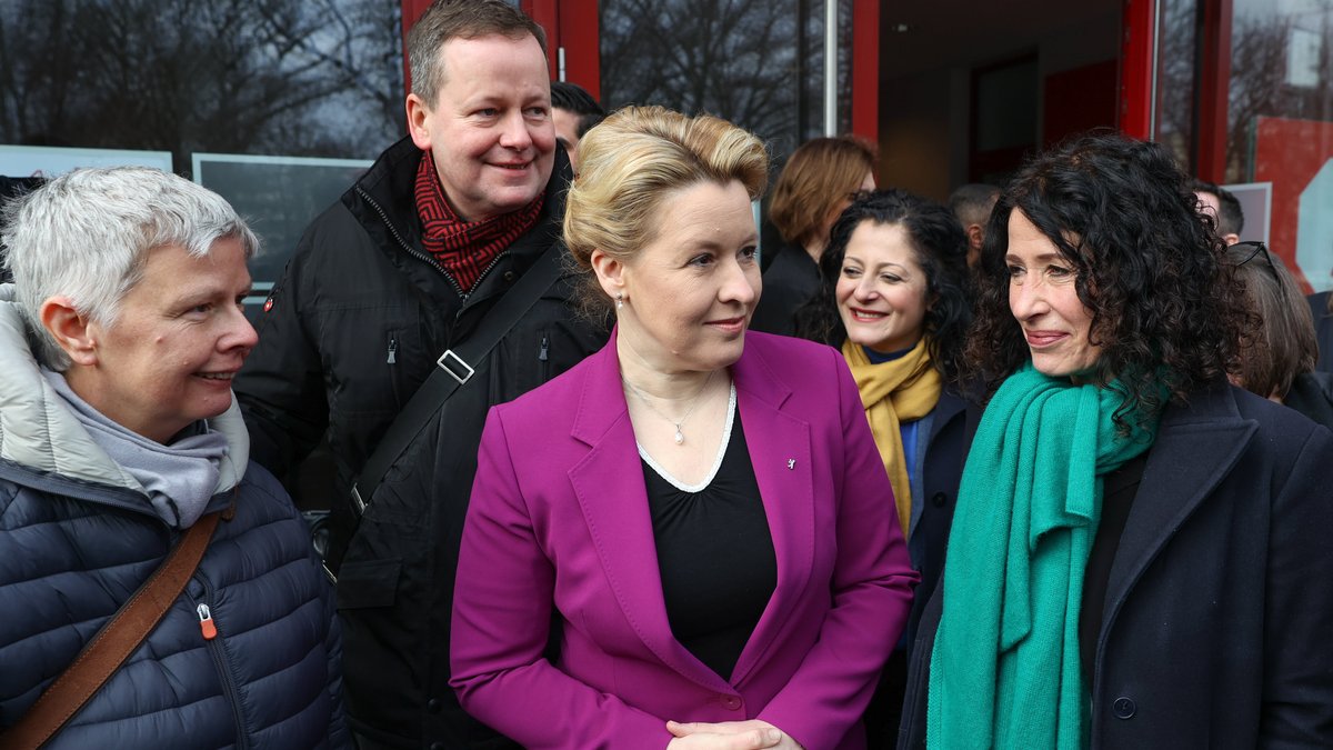 53 Stimmen: Hauchdünner Vorsprung der SPD auf Grüne in Berlin