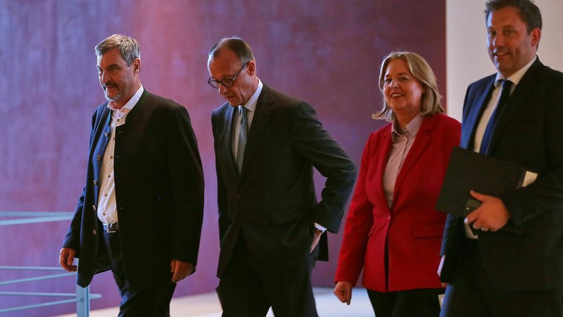 Die Regierungsspitzen haben Klarheit für die nächsten Wochen geschaffen - beim Koalitionsausschuss. Im Anschluss herrschte große Einigkeit. | Bild: picture alliance / dts-Agentur | - Die Regierungsspitzen haben Klarheit für die nächsten Wochen geschaffen - beim Koalitionsausschuss. Im Anschluss herrschte große Einigkeit.