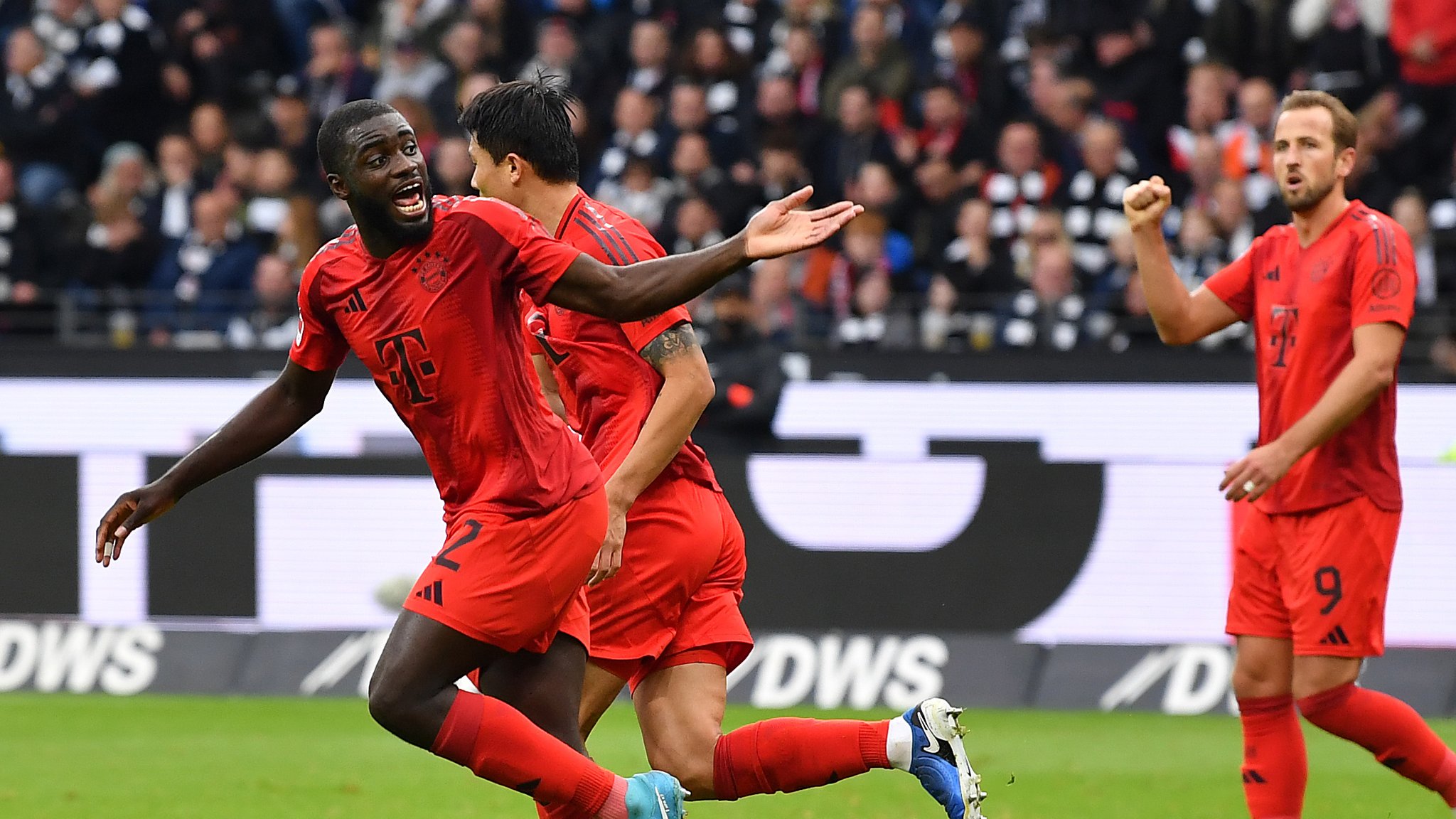 Dayot Upamecano nach seinem Treffer gegen Frankfurt