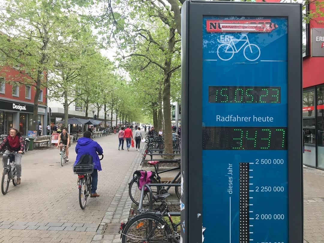 Radfahrerinnen und Radfahrer in Erlangen