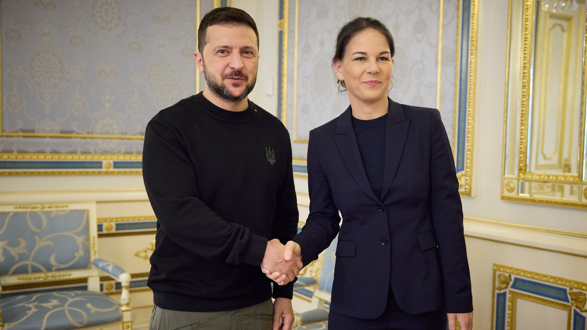 Der ukrainische Präsident Wolodymyr Selenskyj und Bundesaußenministerin  Annalena Baerbock