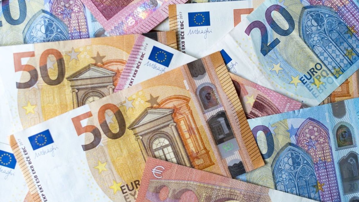 In Bank als Firmenchef ausgegeben: 180.000 Euro überwiesen