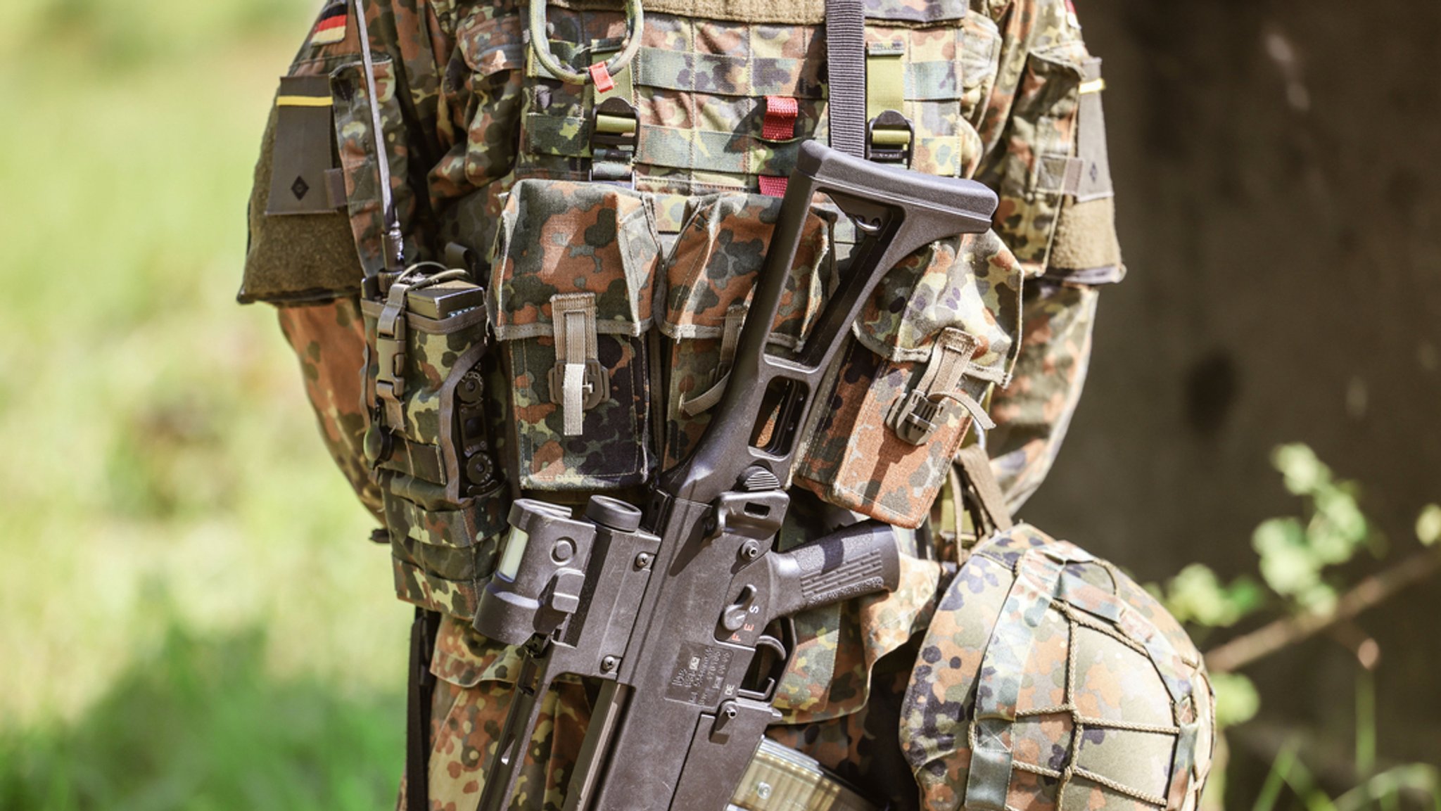 Ein Reservist der Bundeswehr bei einer Übung. Um "aufwuchsfähig" zu werden, sucht die Truppe Reservisten. 