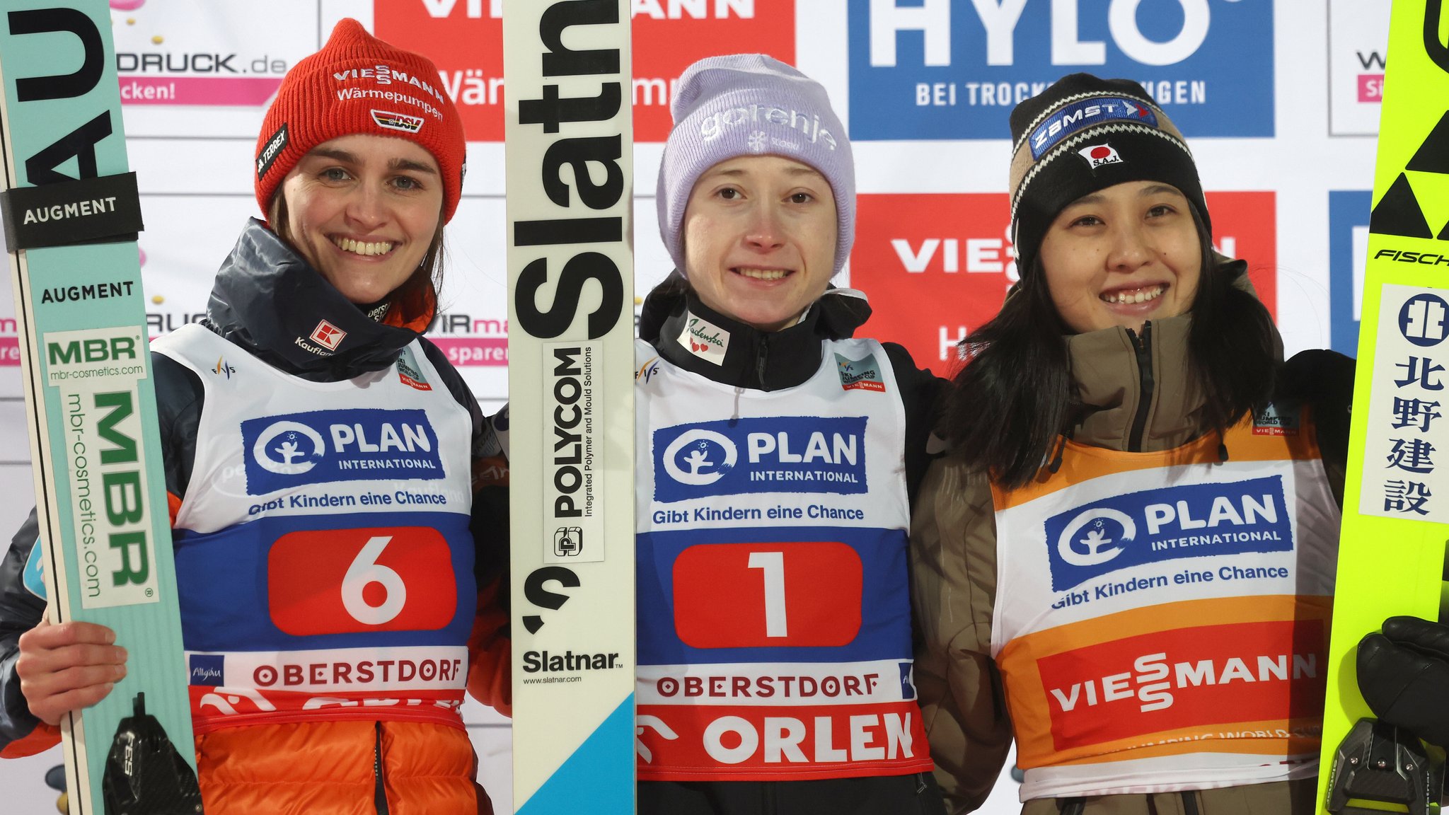 Trotz Patzer in Oberstdorf: Nika Prevc gewinnt "Two Nights Tour"