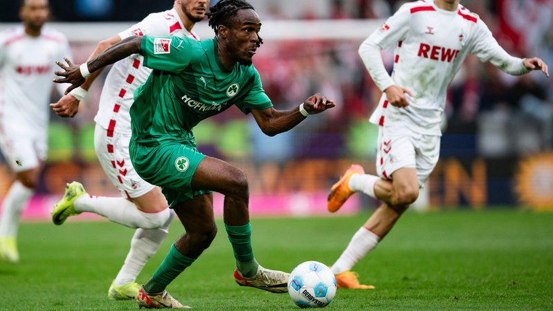 1. FC Köln - SpVgg Greuther Fürth | Bild: picture-alliance/dpa 1. FC Köln - SpVgg Greuther Fürth