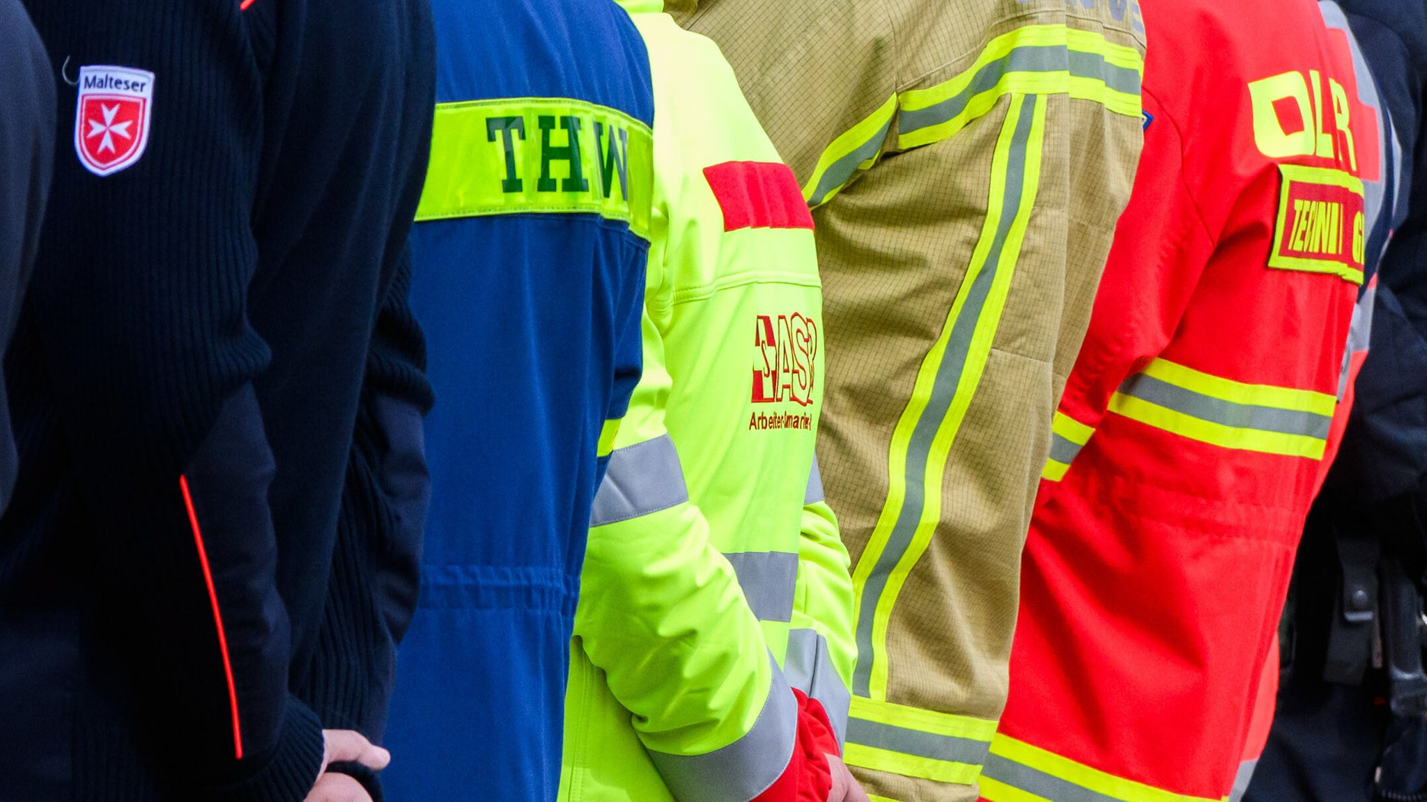 "Uniformtag" soll Einsatz für Gesellschaft sichtbarer machen