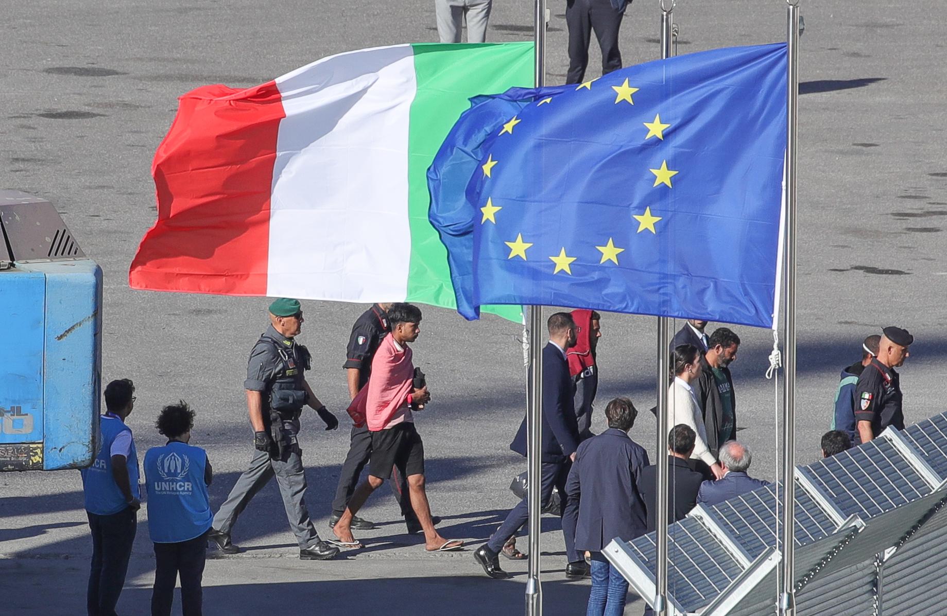 Die Migranten kamen erst vor wenigen Tagen in Albanien an. Sie müssen nun wieder zurück nach Italien gebracht werden.