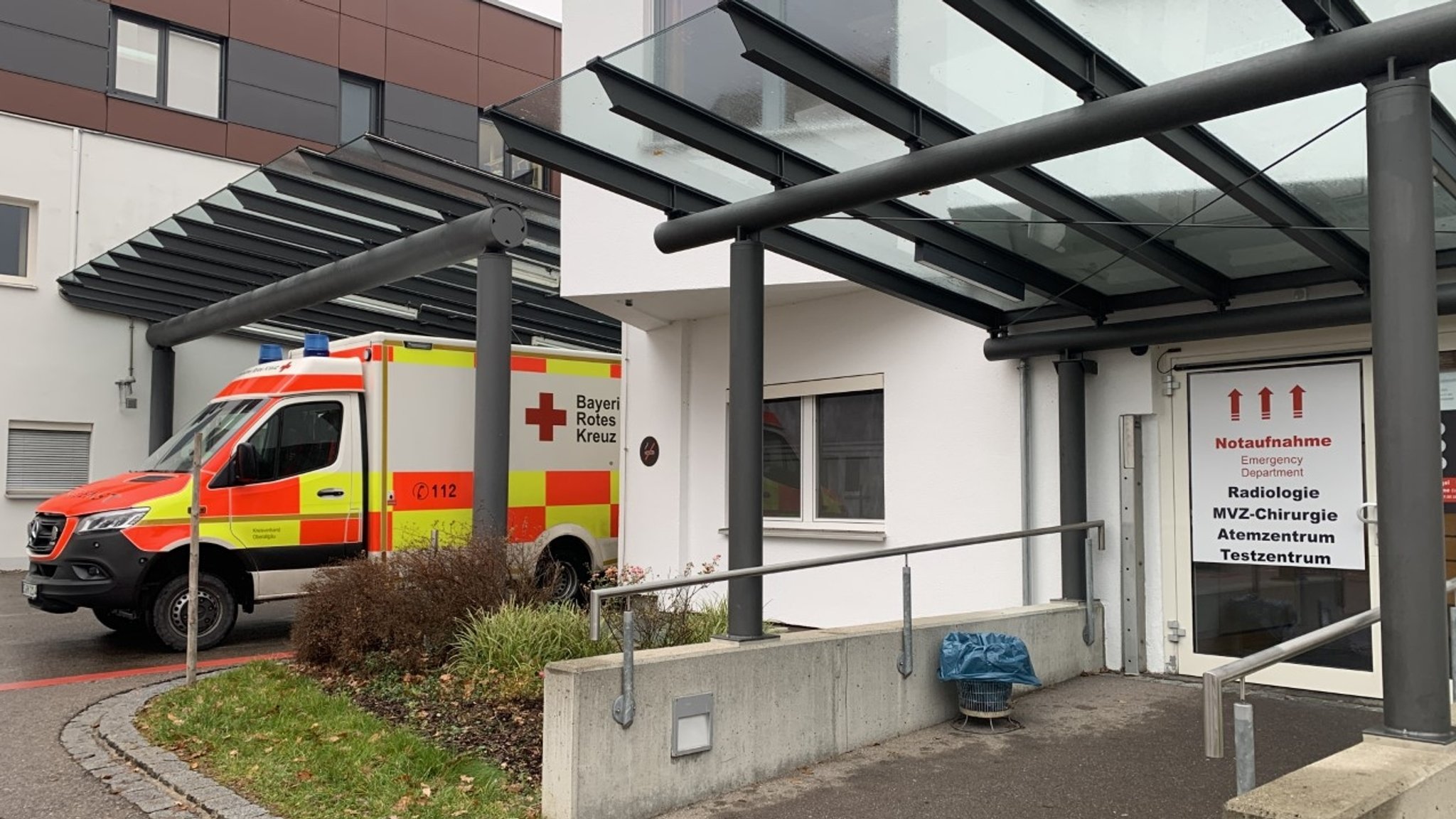 Neugeborenes vor dem Krankenhaus in Immenstadt abgelegt