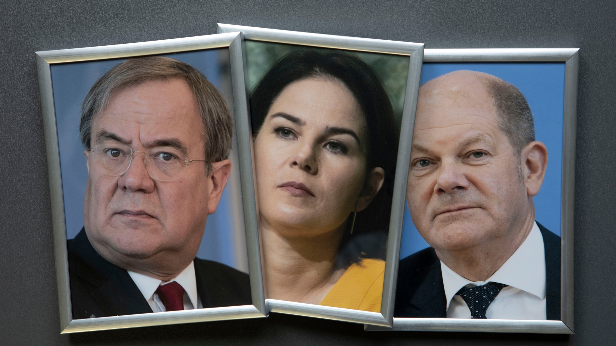 Armin Laschet, Annalena Baerbock, Olaf Scholz (von links nach rechts).