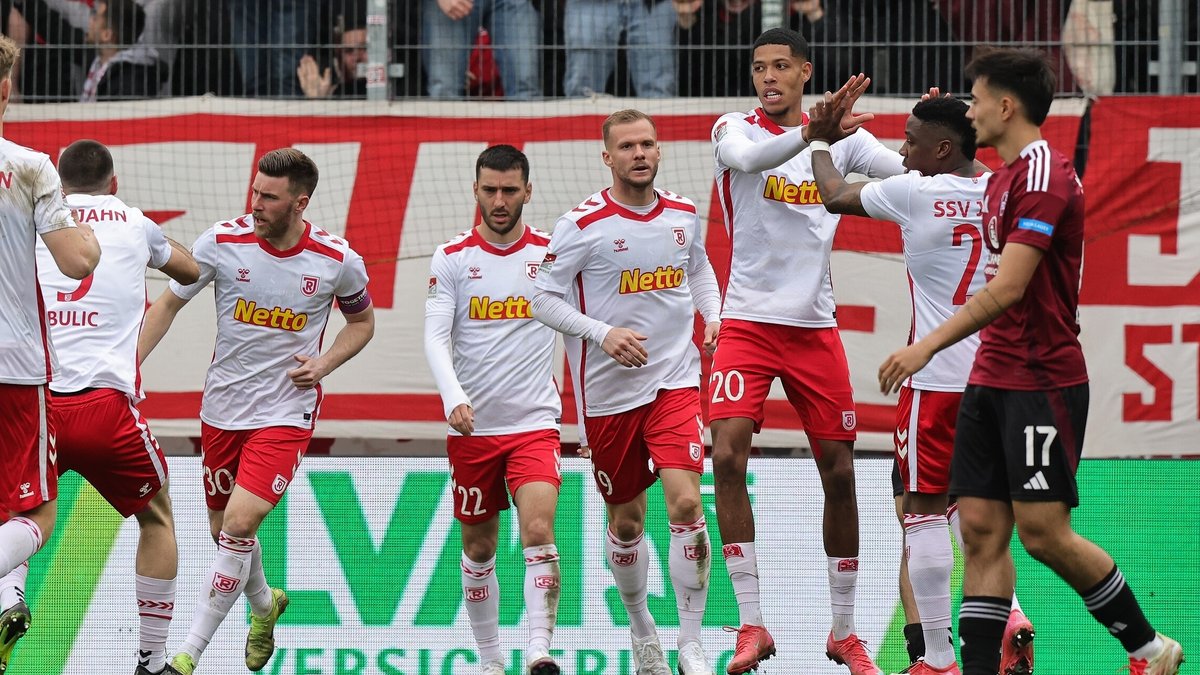 Starker Ganaus, Pechvogel Flick: Jahn-Revanche schockt Club