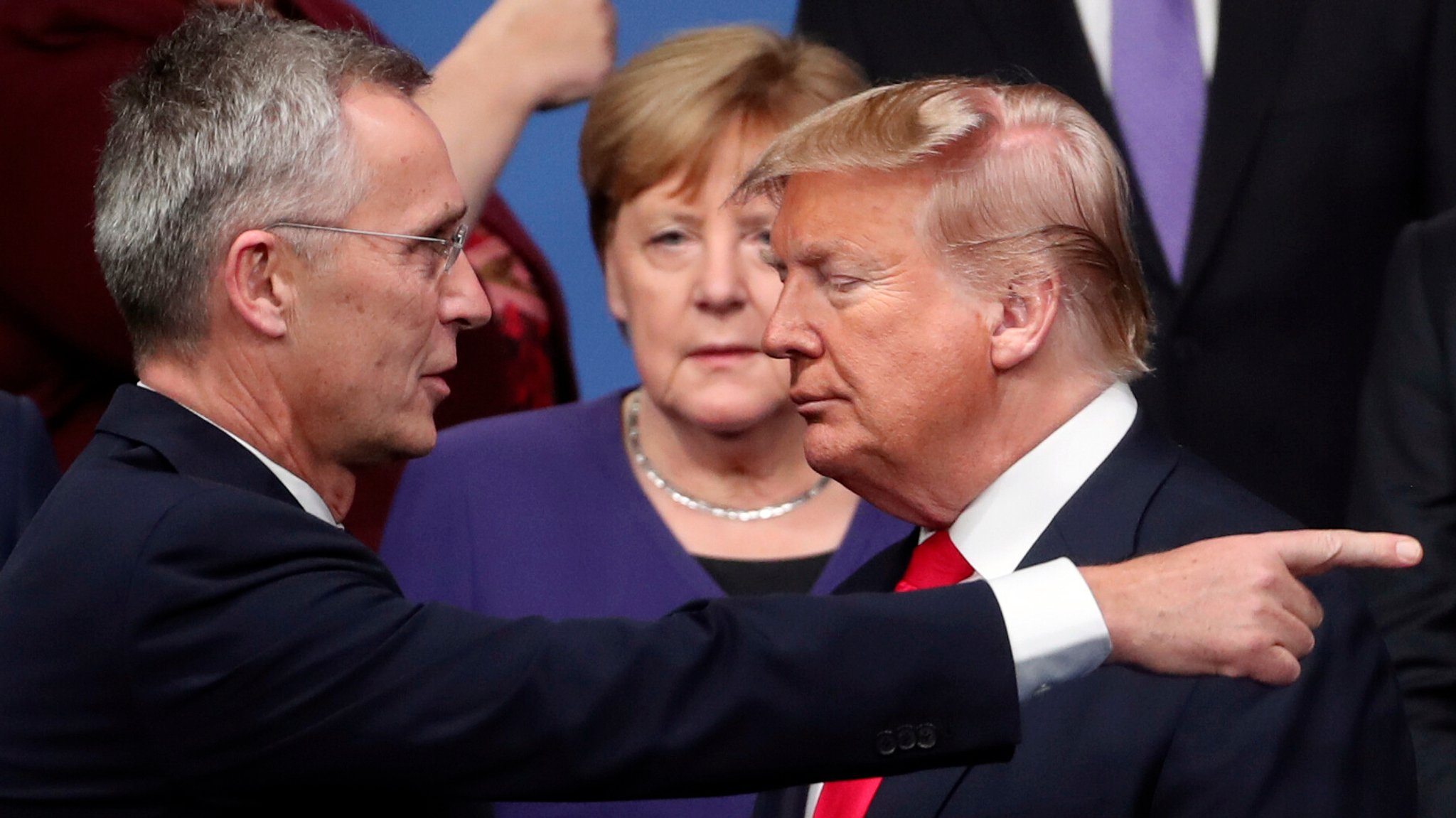 Jens Stoltenberg im Dezember 2019 mit Angela Merkel und Donald Trump | Bild: pa/dpa/Francisco Seco Jens Stoltenberg im Dezember 2019 mit Angela Merkel und Donald Trump