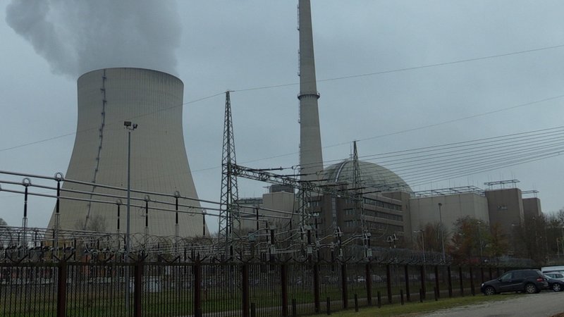 Das Kernkraftwerk Isar 2 in Essenbach bei Landshut