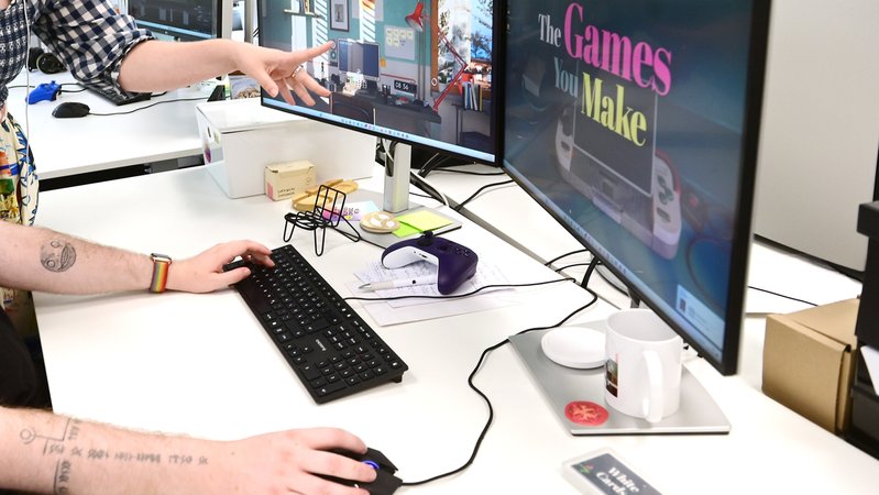 ' Gamerei ' - Das neue Gamingzentrum in München (Berg am Laim) Spieleentwickler 'Jumpy Bit ' | Bild: picture alliance / SZ Photo | Robert Haas ' Gamerei ' - Das neue Gamingzentrum in München (Berg am Laim) Spieleentwickler 'Jumpy Bit '