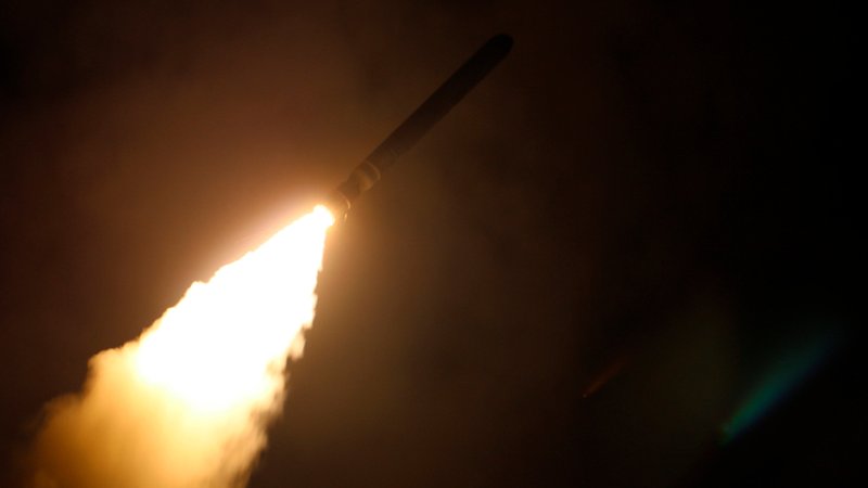 Tomahawk-Landrakete | Bild: dpa-Bildfunk/Mass Communication Spc. 3rd Clas Tomahawk-Landrakete