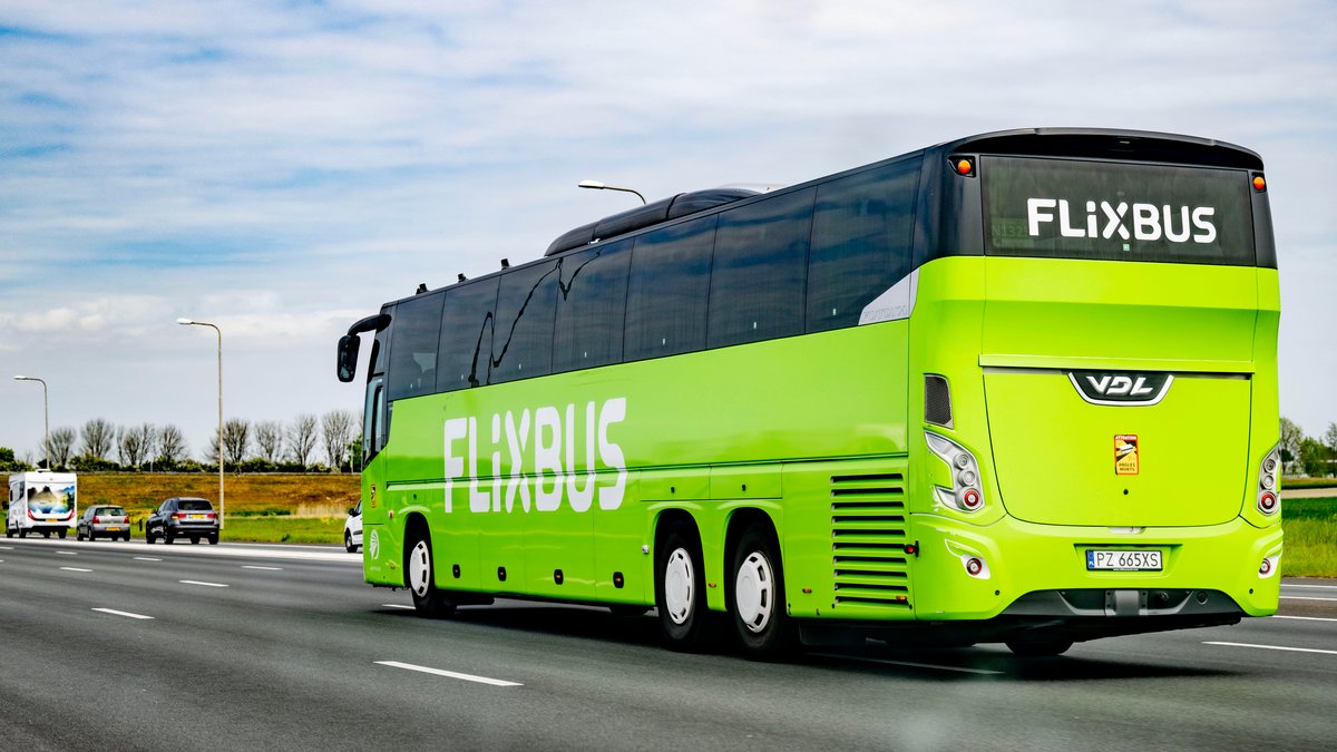 Grüner Flixbus