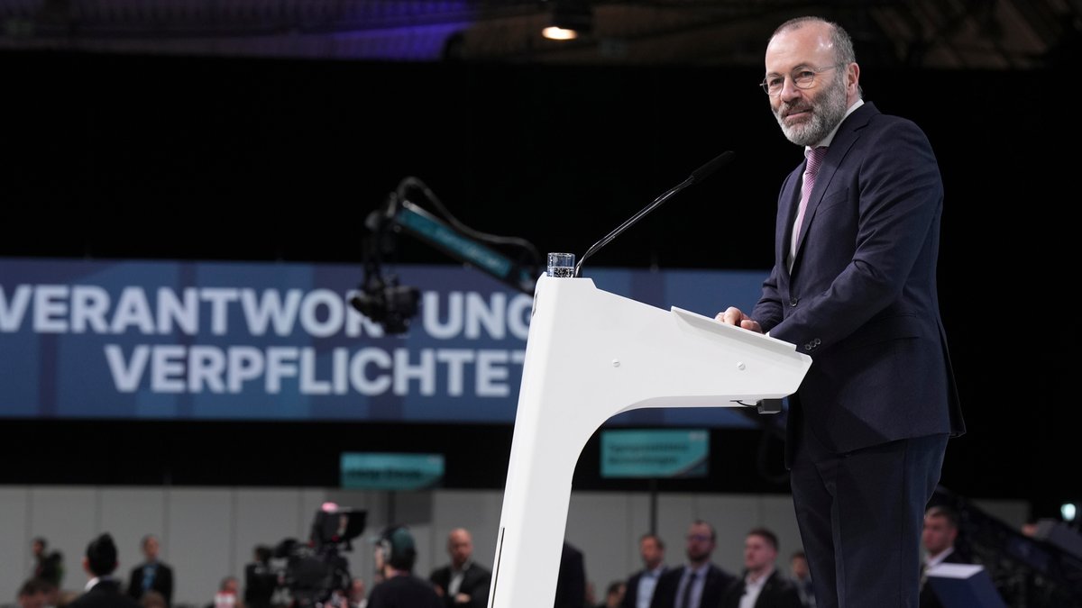 Nach EVP-Zusammenarbeit mit Rechten: Manfred Weber unter Druck