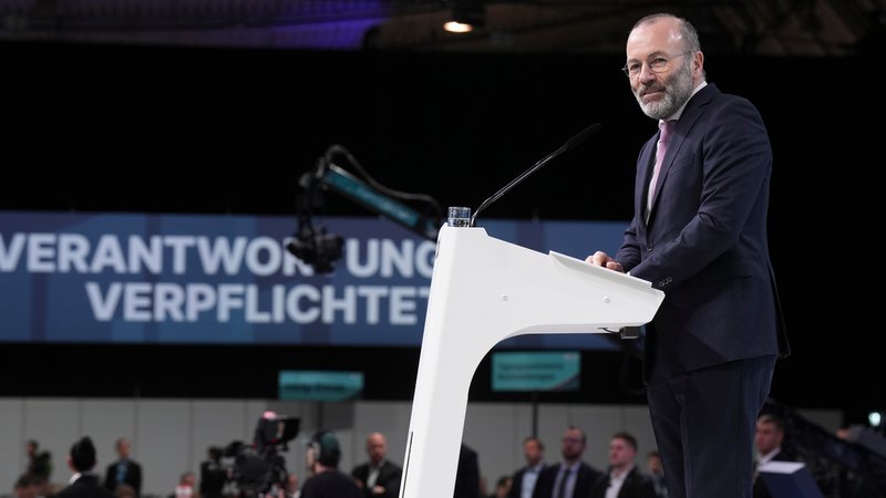 Manfred Weber, Vorsitzender der EVP bei seiner Rede zu den Delegierten beim 38. Bundesparteitag der CDU Deutschlands in der Messe Stuttgart, Stuttgart, 21.02.2026 | Bild: picture alliance / Flashpic | Jens Krick Manfred Weber, Vorsitzender der EVP bei seiner Rede zu den Delegierten beim 38. Bundesparteitag der CDU Deutschlands in der Messe Stuttgart, Stuttgart, 21.02.2026