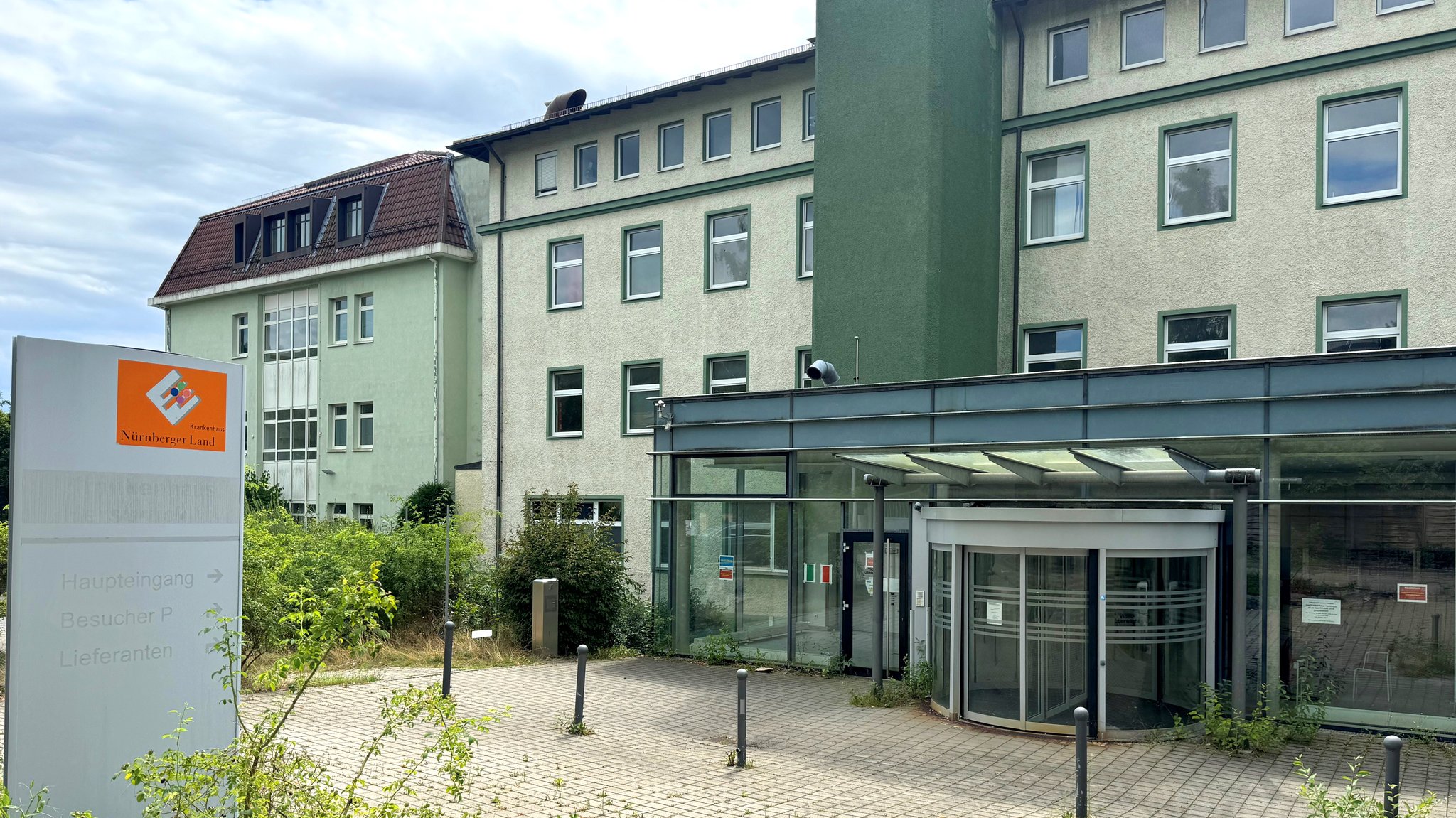 Der alte Eingang des ehemaligen Krankenhauses in Hersbruck