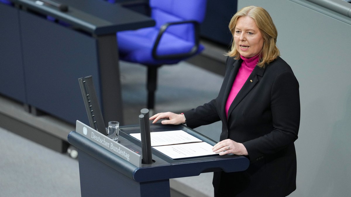 Rentenstreit: Koalition ringt im Bundestag um Einigkeit