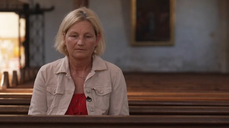 Die Gemeindereferentin Waltraud Jetz-Deser ist mit Elan in der Katholischen Kirche engagiert. Doch sie kämpft mit Hass und Hetze gegen sie.