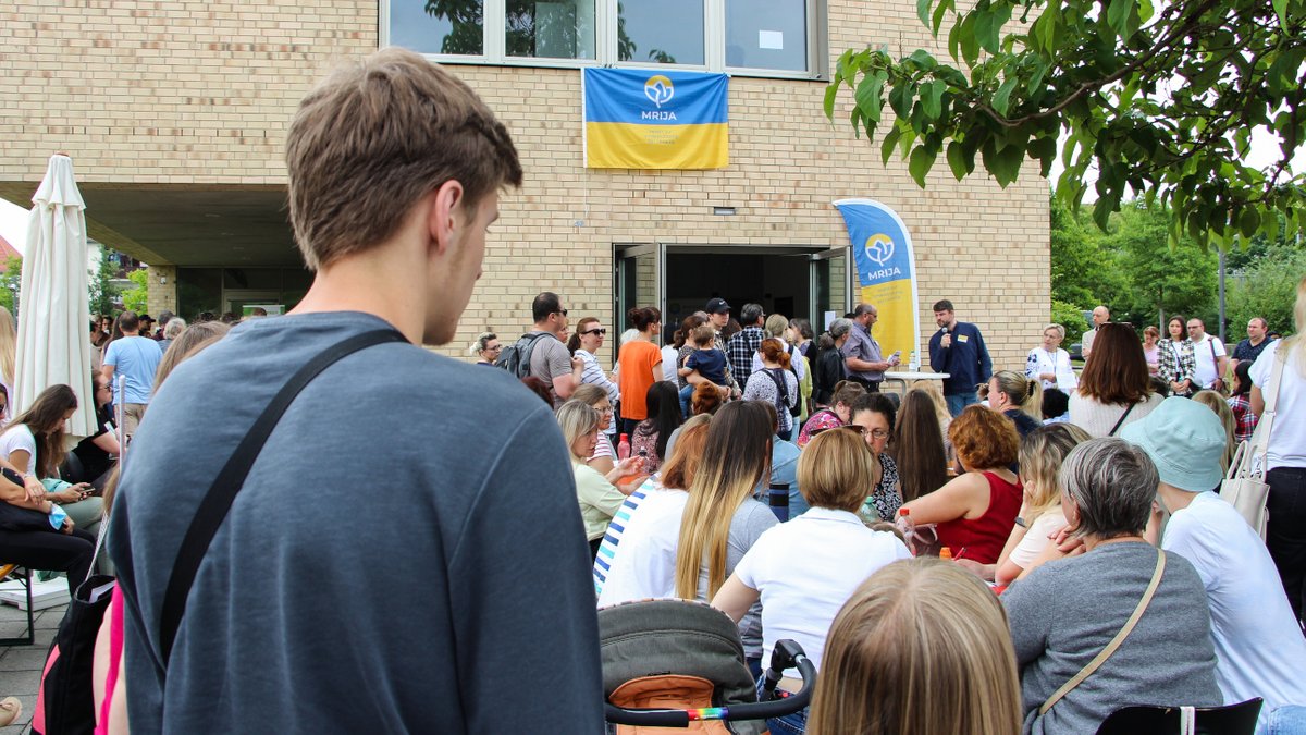 200 Besucher bei Jobmesse für ukrainische Flüchtlinge in Würzburg