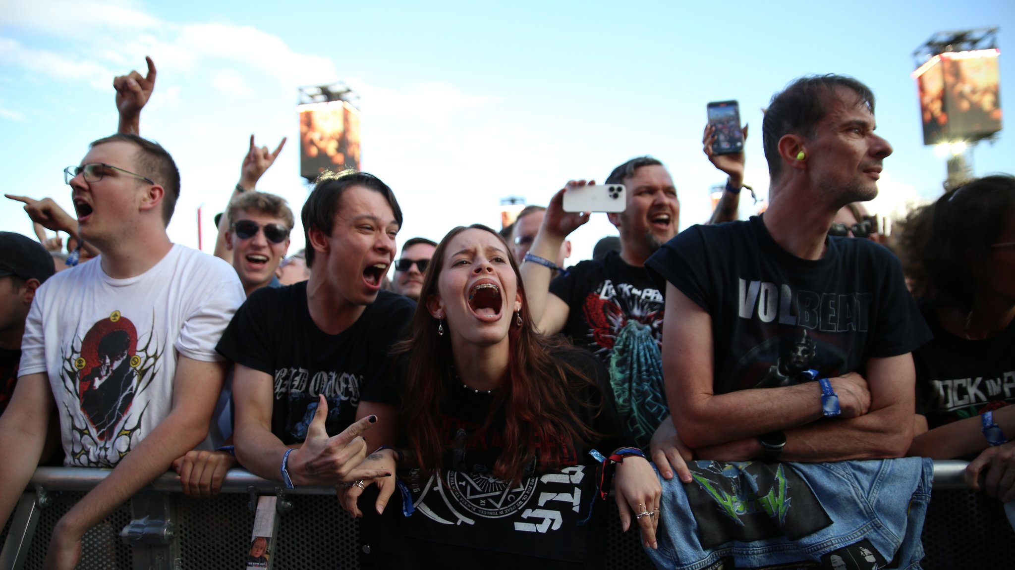 Die Stimmung der Fans ist ausgelassen | Bild: BR/ Isabel Pogner Die Stimmung der Fans ist ausgelassen