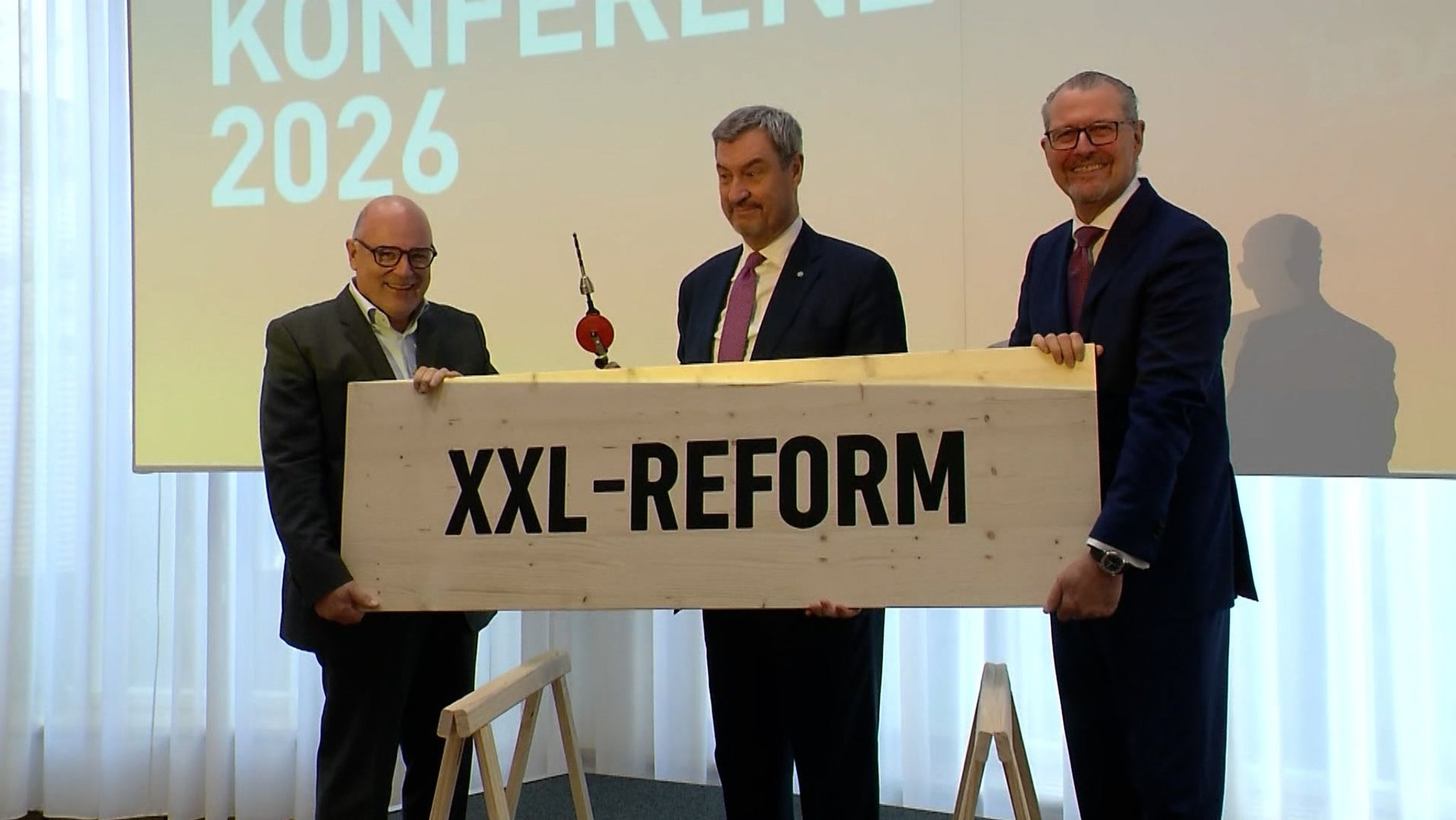 In München traf sich am Montag der Arbeitgeberverband BDA. Mit dabei: Bayerns Ministerpräsident Söder.