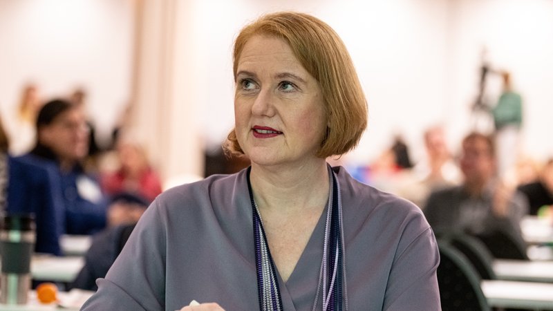 "Millionen Menschen in Deutschland sind von Einsamkeit betroffen", sagt Bundesfamilienministerin Lisa Paus (Grüne). | Bild: picture alliance/dpa | Fabian Sommer "Millionen Menschen in Deutschland sind von Einsamkeit betroffen", sagt Bundesfamilienministerin Lisa Paus (Grüne).