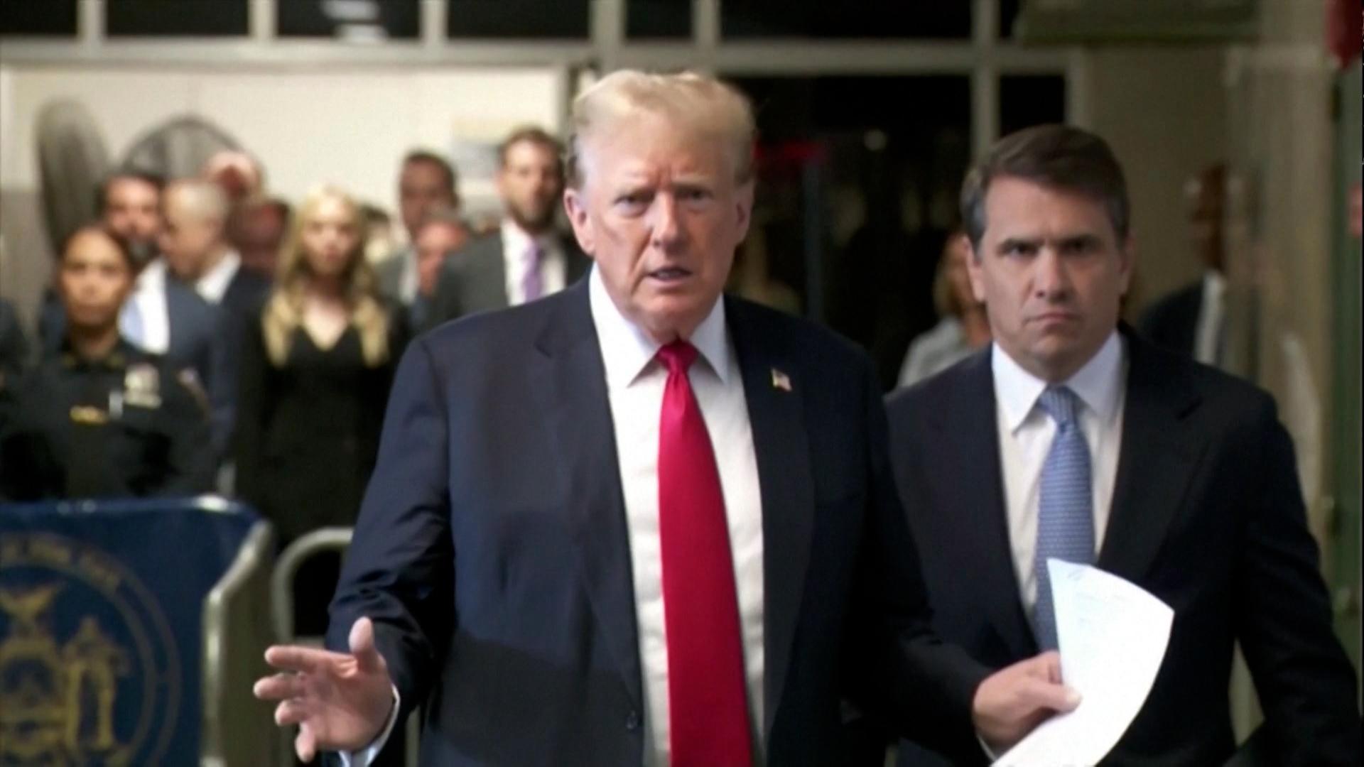 Im historischen Prozess gegen den früheren US-Präsidenten Donald Trump sind die Schlussplädoyers gehalten worden. 