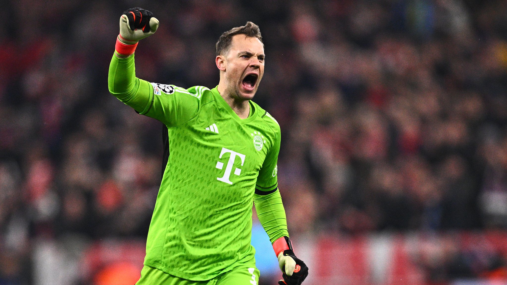 Manuel Neuer nach dem Spiel des FC Bayern gegen Lazio Rom