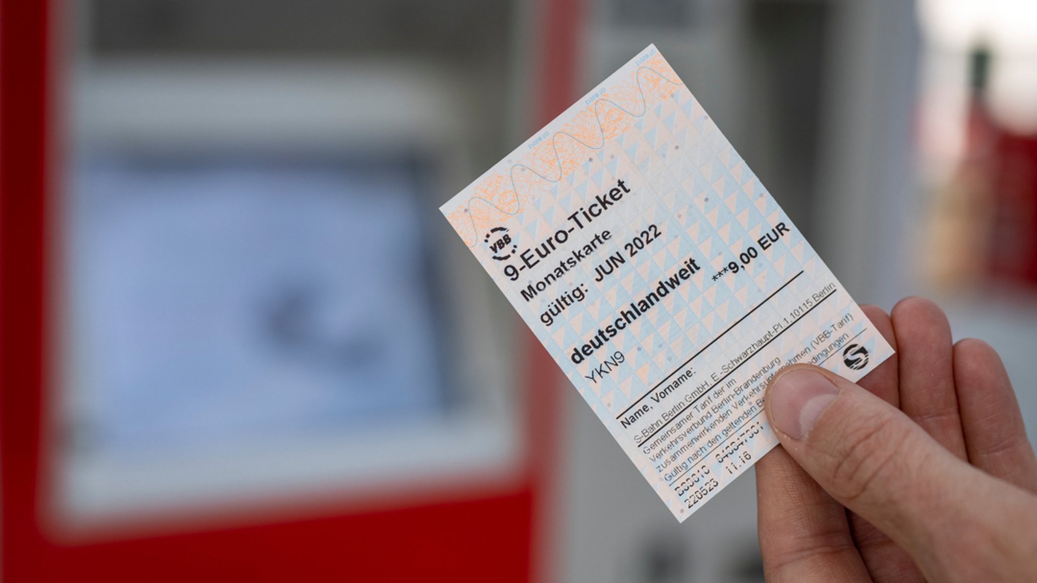 9-Euro-Ticket: Bereits sieben Millionen Monatskarten verkauft