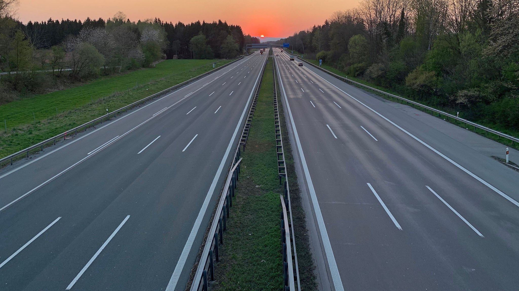 Leere Fahrbahnen am Autobahndreieck Inntal (Archiv- und Symbolbild)