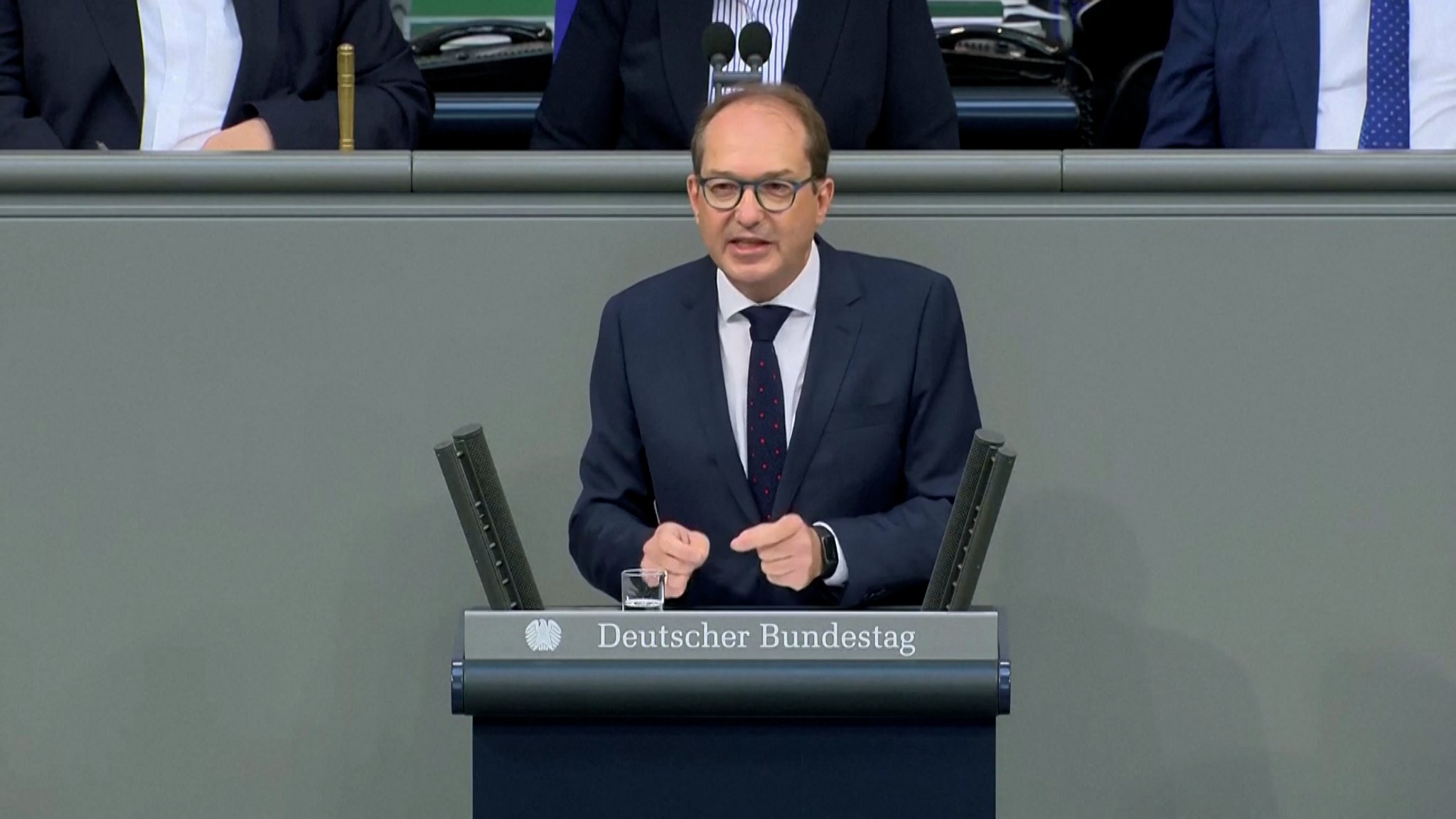 Alexander Dobrindt (CSU) am Rednerpult im Bundestag