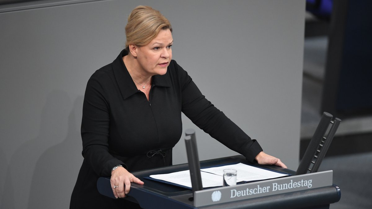 ARCHIV - 18.01.2024, Berlin: Nancy Faeser (SPD), Bundesinnenministerin im Bundestag