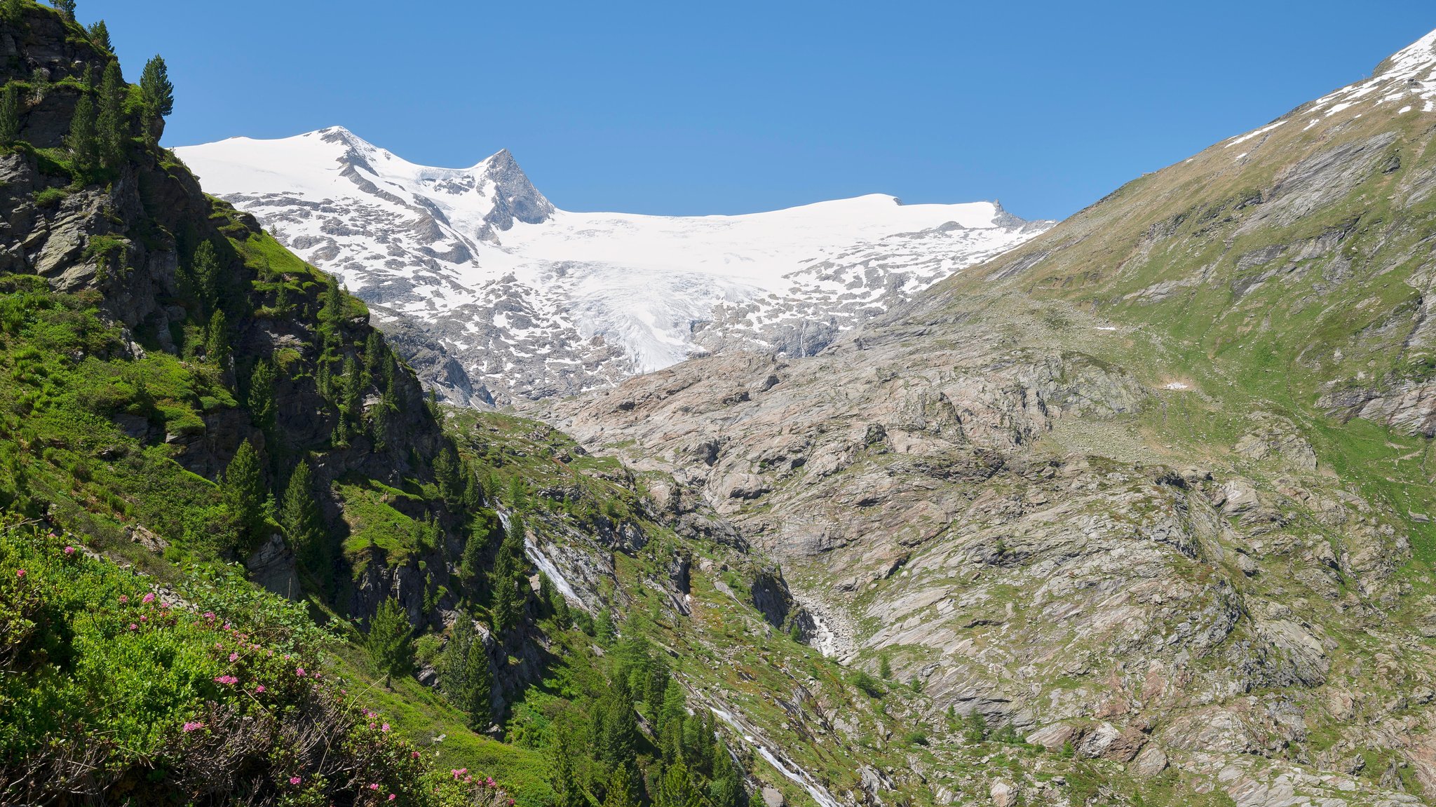 Würzburgerin schwerverletzt nach 300-Meter-Sturz in Tirol