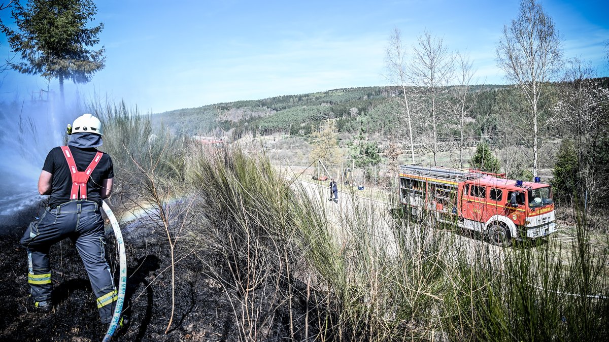 Unterfranken: Wie die Feuerwehr einen Waldbrand verhinderte