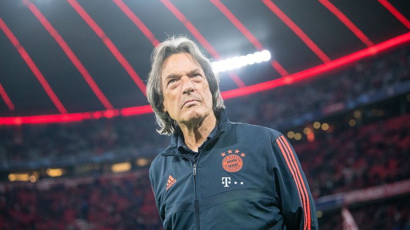 Dr. Hans-Wilhelm Müller-Wohlfahrt, Orthopäde und Sportmediziner, ehemaliger Mannschaftsarzt des FC Bayern München und der deutschen Fußballnationalmannschaft | Bild: picture alliance/dpa | Matthias Balk Dr. Hans-Wilhelm Müller-Wohlfahrt, Orthopäde und Sportmediziner, ehemaliger Mannschaftsarzt des FC Bayern München und der deutschen Fußballnationalmannschaft
