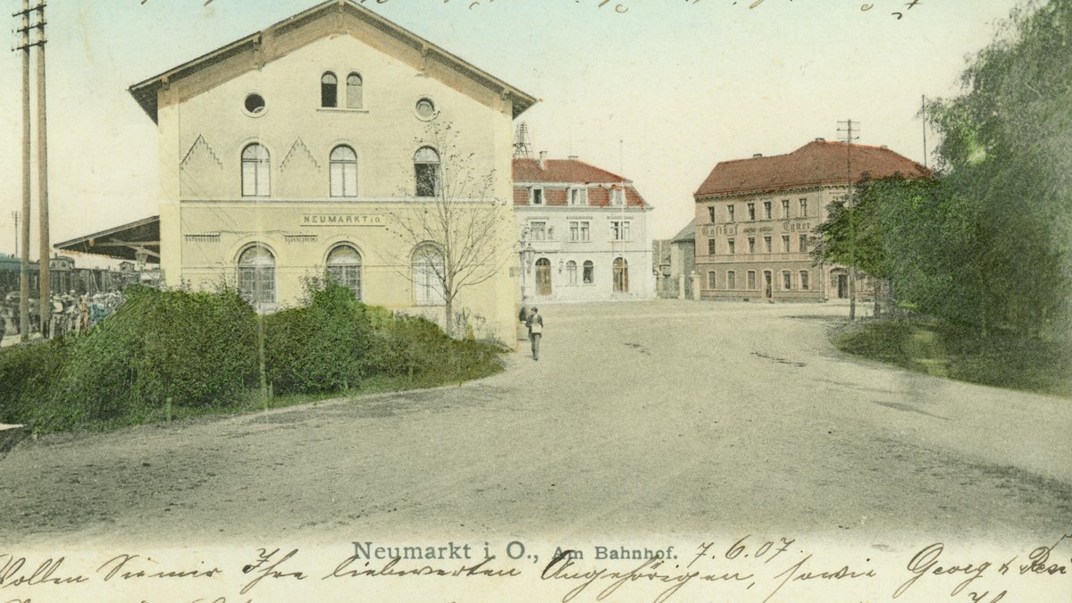 Archivaufnahme des Neumarkter Bahnhofs