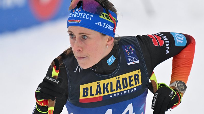 04.03.2025, Norwegen, Trondheim: Ski nordisch: Weltmeisterschaft, Langlauf, 10 km klassisch, Damen: Katharina Hennig aus Deutschland im Ziel. | Bild: dpa-Bildfunk/Hendrik Schmidt 04.03.2025, Norwegen, Trondheim: Ski nordisch: Weltmeisterschaft, Langlauf, 10 km klassisch, Damen: Katharina Hennig aus Deutschland im Ziel.