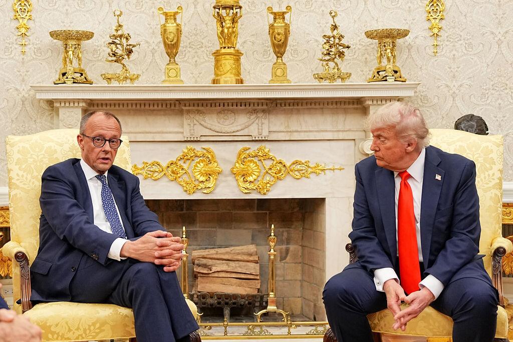 Kanzler Merz bei einem Treffen mit US-Präsident Trump. (Archivbild)