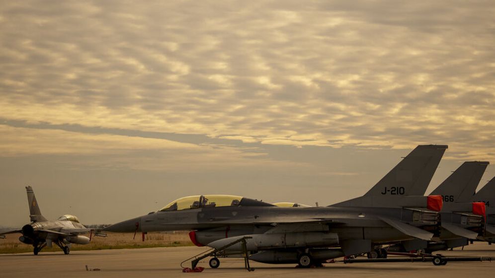(Symbolbild) Die Lieferung der F16-Kampfflugzeuge an die Ukraine sollen laut Putin nichts an der militärischen Lage ändern.  | Bild:dpa-Bildfunk/Andreea Alexandru