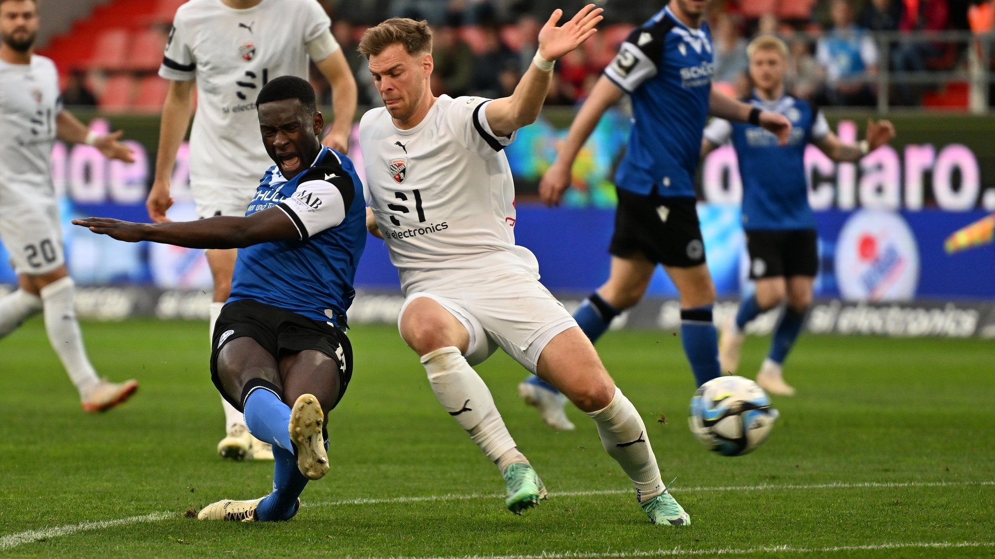 Spielszene FC Ingolstadt - Arminia Bielefeld