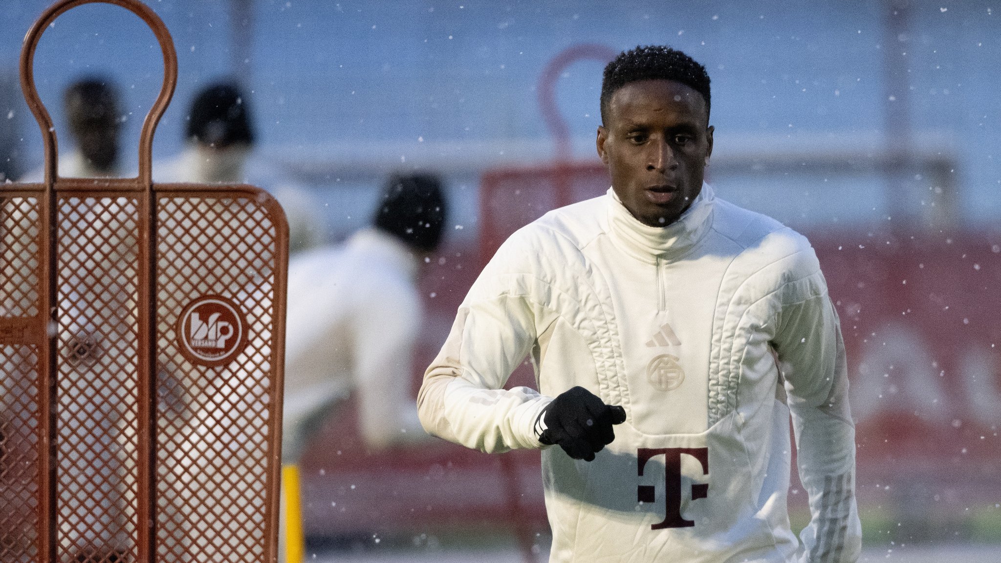 Bouna Sarr im FC-Bayern-Training