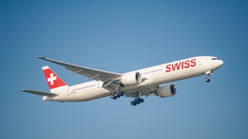 Passagier-Flugzeug der Swiss Airline (Archivbild) | Bild: picture alliance / SZ Photo | Olaf Schülke Passagier-Flugzeug der Swiss Airline (Archivbild)