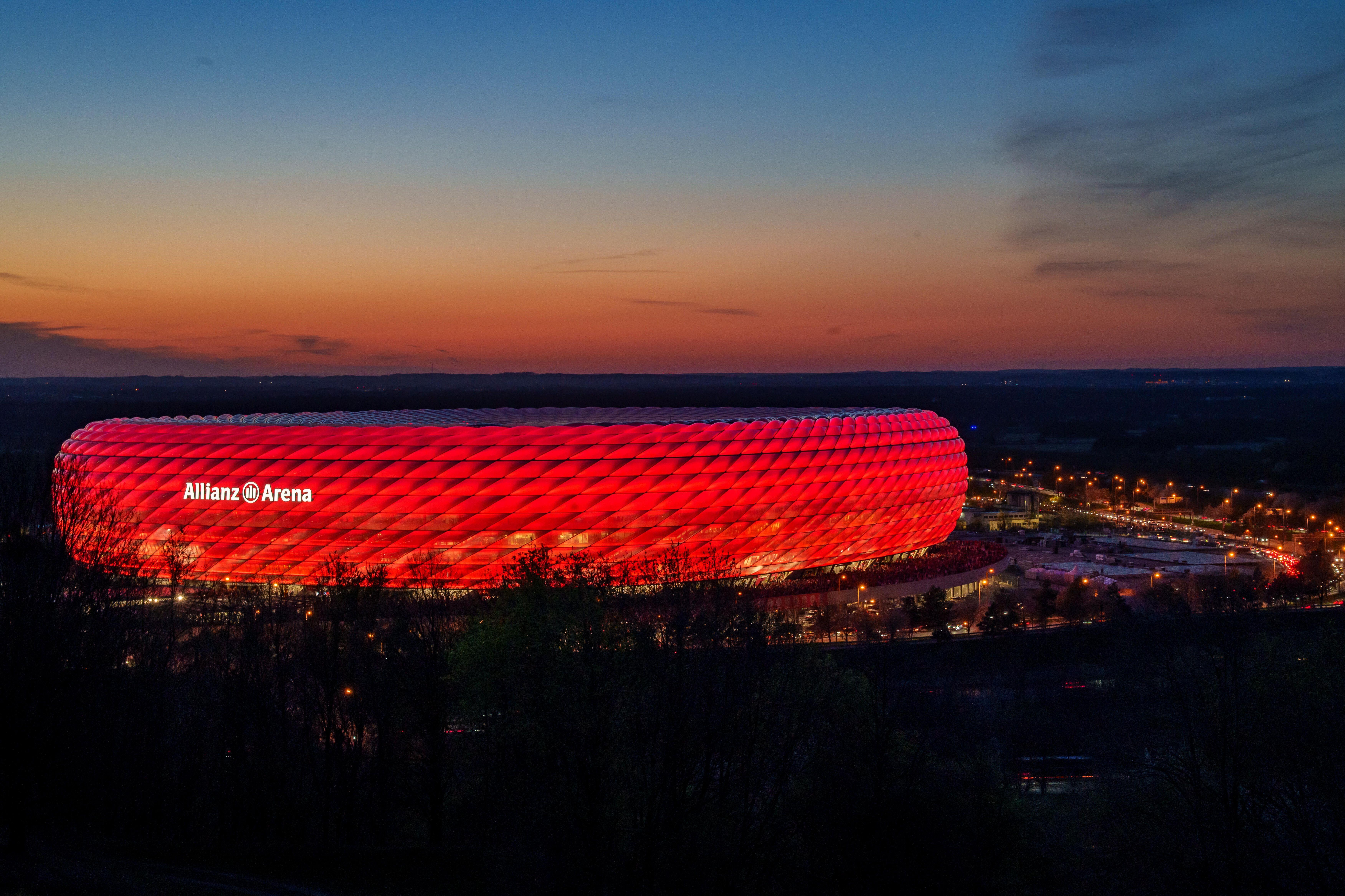 Die Allianz Arena im Norden von München