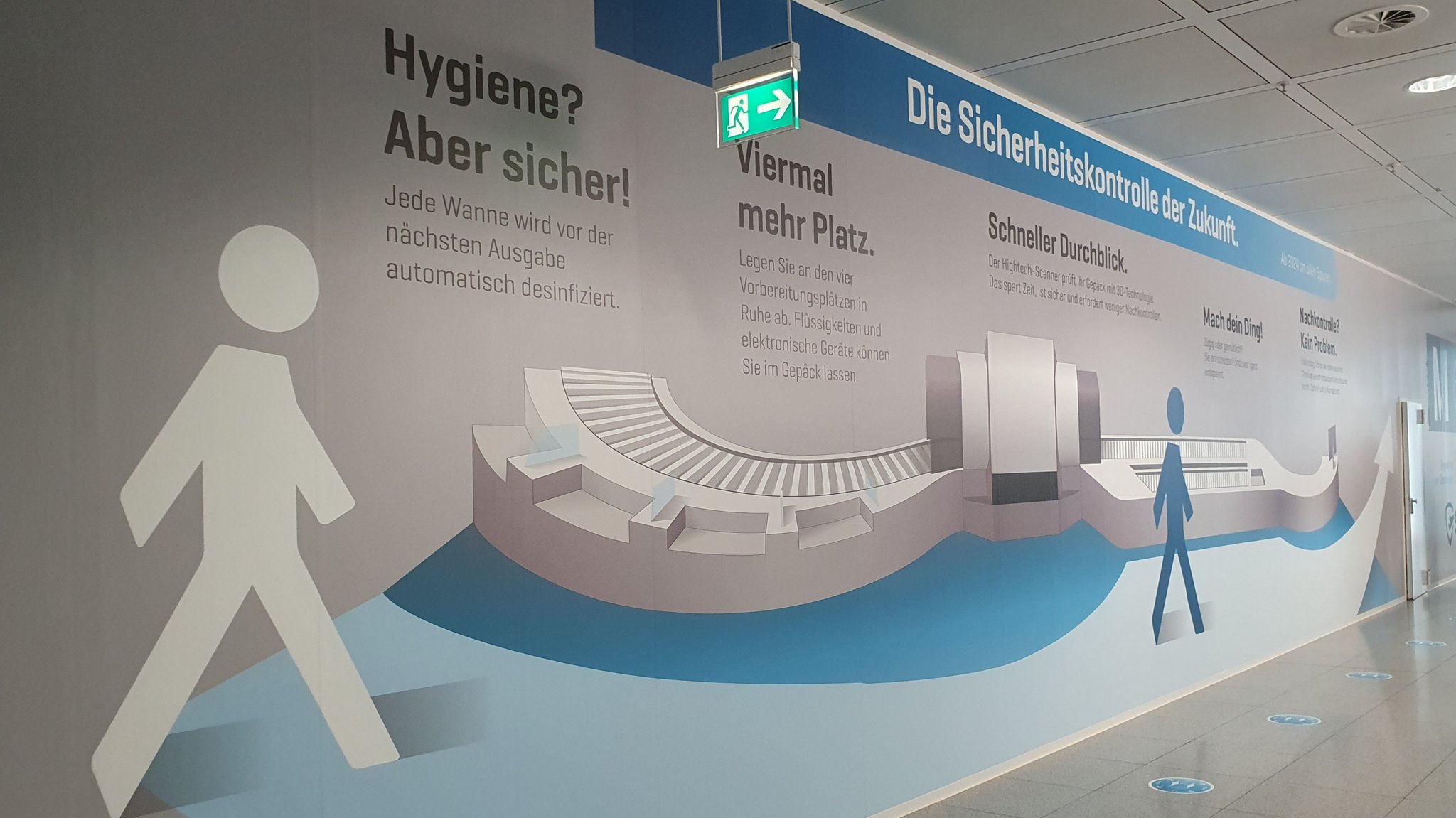 Werbung für "Sicherheitskontrolle der Zukunft" im Terminal 2